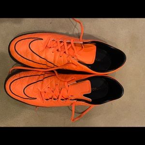 Men’s Nike indoor soccer shoes